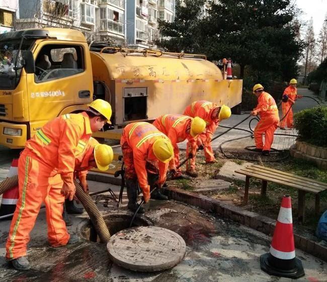 加格达奇市政管道清淤